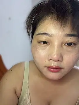 Snapshot of Nuomi6 chatting on 07-13-26, 01:14 Nuomi6 online show from 07-13-26, 01:14