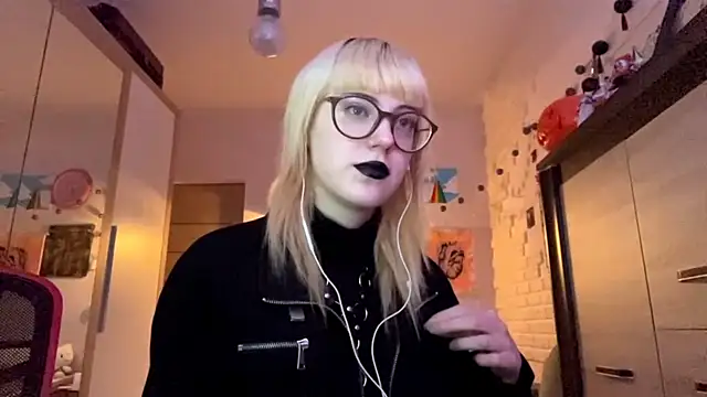 EffacedScan online show from 11-17-25, 02:12