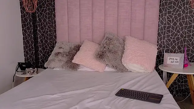 IrisDeLaVega  online show from 03-28-26, 02:49