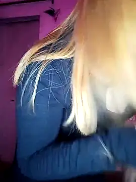 Bunnybush37 online show from 08-05-26, 03:37