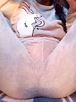 sexyboomba online show from 12-17-25, 01:06