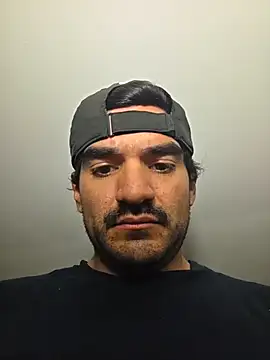 piggylatino online show from 12-20-25, 05:14