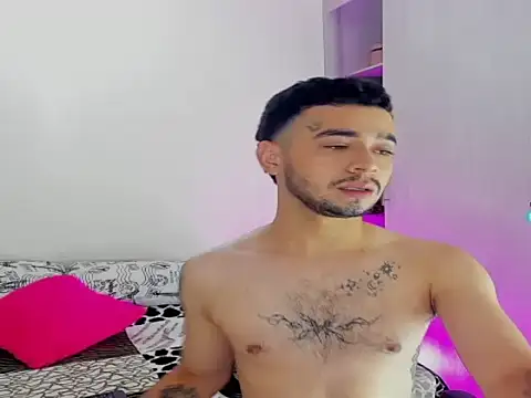 Snapshot of JohnE_Medina chatting on 11-24-25, 11:37 JohnE Medina online show from 11-24-25, 11:37