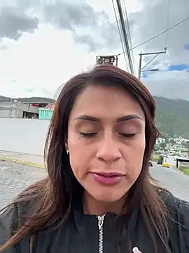 valeria absurdah online show from 01-15-26, 08:12