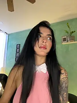 Cristal Cerati  online show from 01-06-26, 09:50