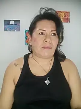 Snapshot of angi_daw chatting on 07-01-26, 03:52 angi daw online show from 07-01-26, 03:52