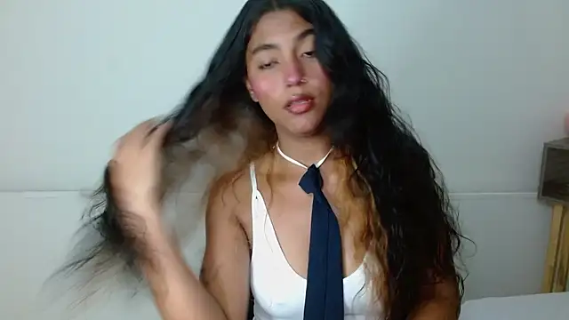 Bia LuxBia Lux online show from 02-04-26, 08:14