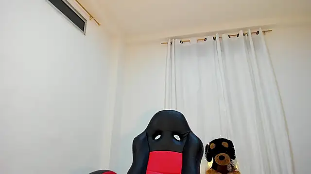 ana maria    online show from 04-28-26, 02:27