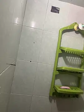 Snapshot of XIIMENA7 chatting on 11-17-25, 05:41 XIIMENA7 online show from 11-17-25, 05:41