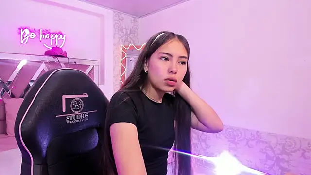 ISABELA TAY online show from 12-16-25, 11:37