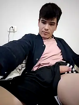 Snapshot of quetzal200128 chatting on 12-17-25, 05:13 quetzal200128 online show from 12-17-25, 05:13