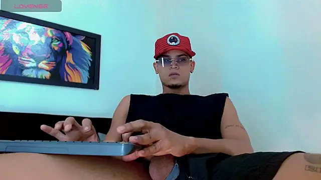 Snapshot of Isaacas_ chatting on 11-17-25, 11:27 Isaacas online show from 11-17-25, 11:27