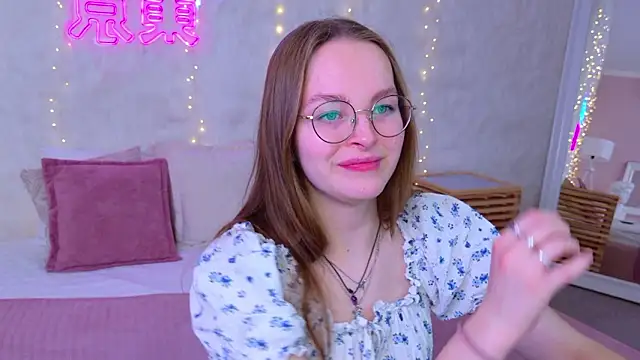 MadisonSmitt online show from 02-03-26, 05:16