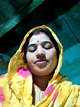 Hot kamla online show from 12-17-25, 11:33