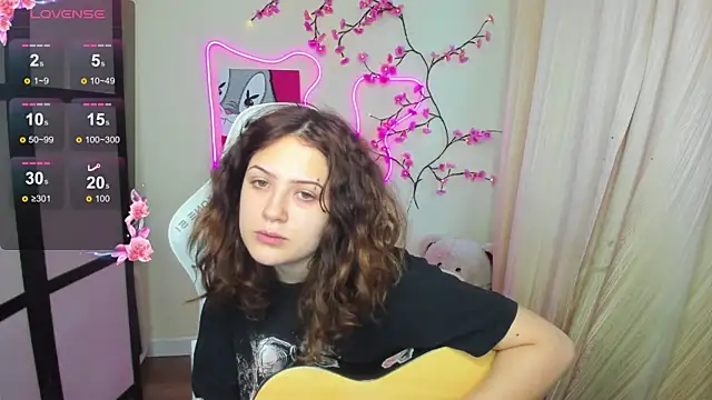 Snapshot of Anora_Miller chatting on 11-26-25, 09:10 Anora Miller online show from 11-26-25, 09:10