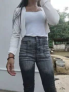 Snapshot of gugu0022 chatting on 06-13-26, 10:57 gugu0022 online show from 06-13-26, 10:57