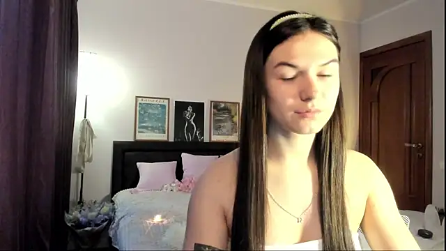 Snapshot of luna_lust_212 chatting on 06-27-26, 03:39 luna lust 212 online show from 06-27-26, 03:39