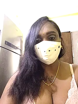 Snapshot of Dharshini98 chatting on 02-03-26, 05:29 Dharshini98 online show from 02-03-26, 05:29