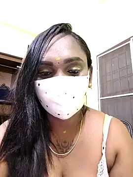 Snapshot of Dharshini98 chatting on 02-05-26, 07:40 Dharshini98 online show from 02-05-26, 07:40