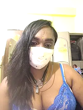 Snapshot of Dharshini98 chatting on 02-19-26, 07:48 Dharshini98 online show from 02-19-26, 07:48