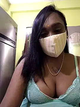 Snapshot of Dharshini98 chatting on 02-19-26, 07:54 Dharshini98 online show from 02-19-26, 07:54