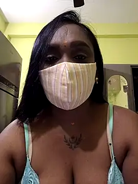 Snapshot of Dharshini98 chatting on 02-22-26, 05:22 Dharshini98 online show from 02-22-26, 05:22