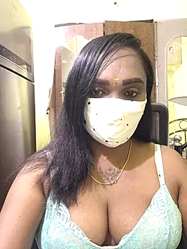 Snapshot of Dharshini98 chatting on 02-23-26, 11:24 Dharshini98 online show from 02-23-26, 11:24