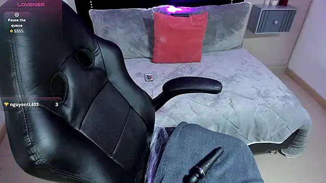 Snapshot of conny_tanakaa chatting on 11-30-25, 02:54 conny tanakaa online show from 11-30-25, 02:54