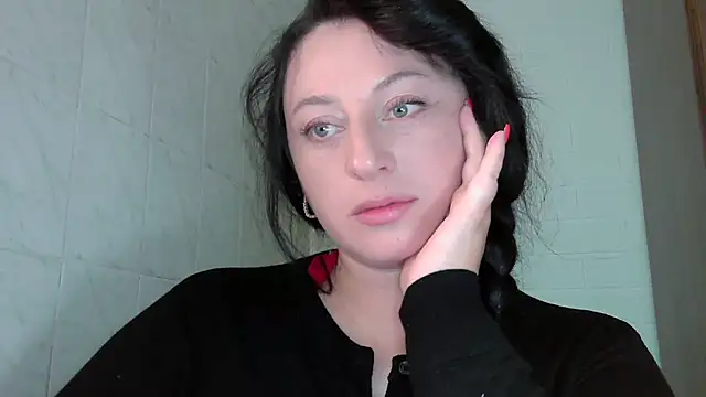 Snapshot of MelinaAx chatting on 06-15-26, 07:32 MelinaAx online show from 06-15-26, 07:32