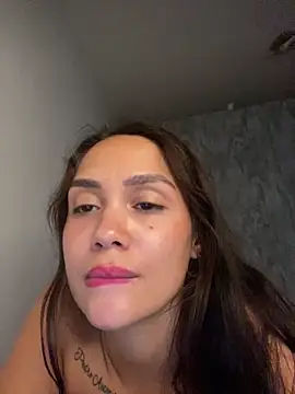 carolsapequinha online show from 04-03-26, 07:23