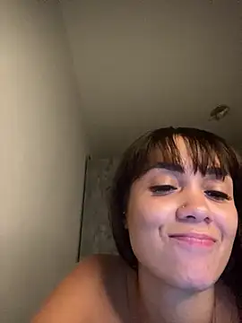 Snapshot of carolsapequinha chatting on 04-22-26, 01:41 carolsapequinha online show from 04-22-26, 01:41