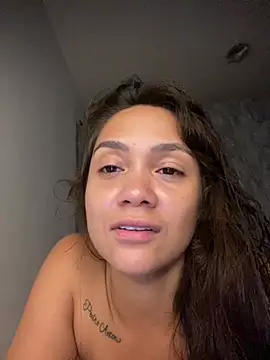 Snapshot of carolsapequinha chatting on 05-26-26, 10:44 carolsapequinha online show from 05-26-26, 10:44
