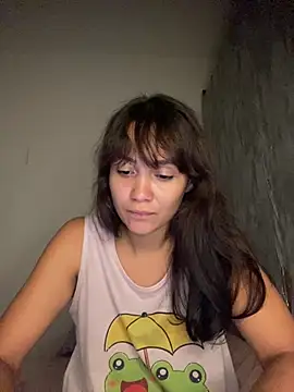 Snapshot of carolsapequinha chatting on 06-01-26, 03:41 carolsapequinha online show from 06-01-26, 03:41