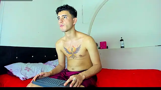 kaiborman00 online show from 02-16-26, 03:13