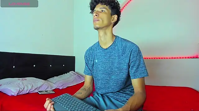 kaiborman00 online show from 03-14-26, 02:50