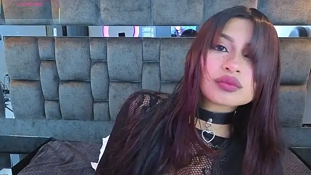 IssaJones  online show from 02-23-26, 08:28