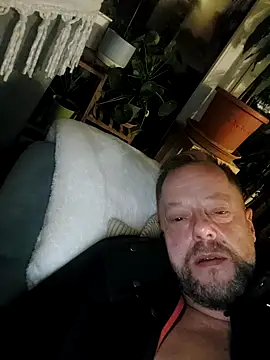 Snapshot of cummasterxyz chatting on 11-26-25, 02:56 cummasterxyz online show from 11-26-25, 02:56