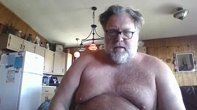 Snapshot of Joshc405 chatting on 05-12-26, 12:57 Joshc405 online show from 05-12-26, 12:57