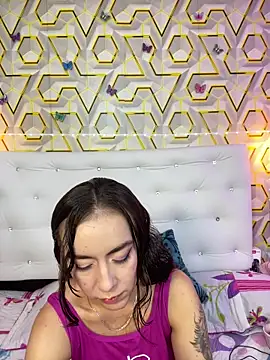 Snapshot of MelanyyJhonson15 chatting on 05-14-26, 02:29 MelanyyJhonson15 online show from 05-14-26, 02:29