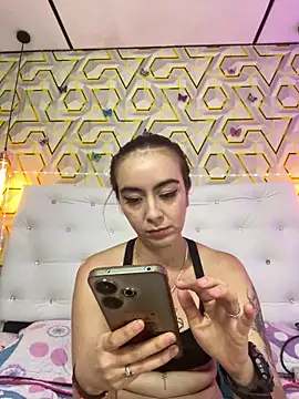 Snapshot of MelanyyJhonson15 chatting on 05-31-26, 10:00 MelanyyJhonson15 online show from 05-31-26, 10:00