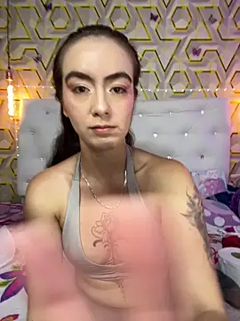 Snapshot of MelanyyJhonson15 chatting on 06-10-26, 08:30 MelanyyJhonson15 online show from 06-10-26, 08:30