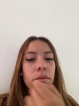 Snapshot of Abbiejohnson chatting on 03-28-26, 01:11 Abbiejohnson online show from 03-28-26, 01:11