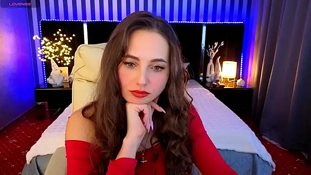 LayllaStarr online show from 12-18-25, 02:01