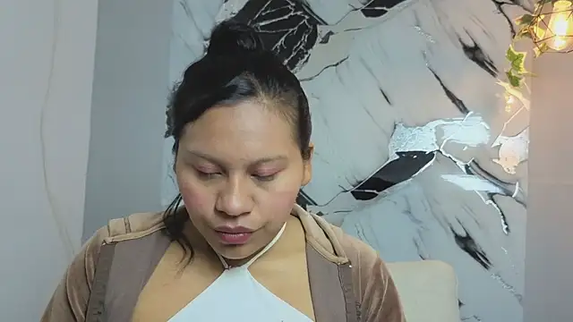 Snapshot of Hanna_Goldenst chatting on 11-24-25, 07:13 Hanna Goldenst online show from 11-24-25, 07:13