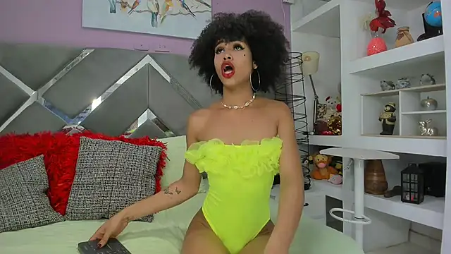 Zaira sofiaa online show from 06-02-26, 02:02