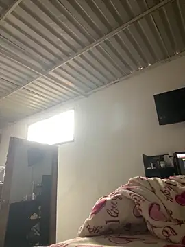 julianlondo111 online show from 12-05-25, 01:42