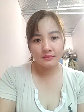 Little-Red123 online show from 11-17-25, 12:49