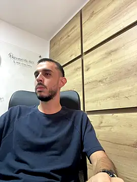 Snapshot of juancamodel chatting on 11-24-25, 07:02 juancamodel online show from 11-24-25, 07:02