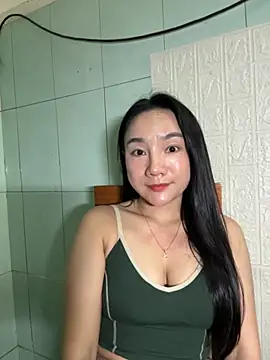 Snapshot of dusi-cute chatting on 11-18-25, 05:17 dusi-cute online show from 11-18-25, 05:17