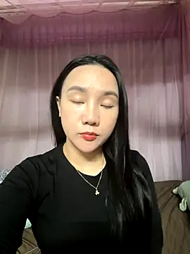 Snapshot of dusi-cute chatting on 11-19-25, 12:05 dusi-cute online show from 11-19-25, 12:05